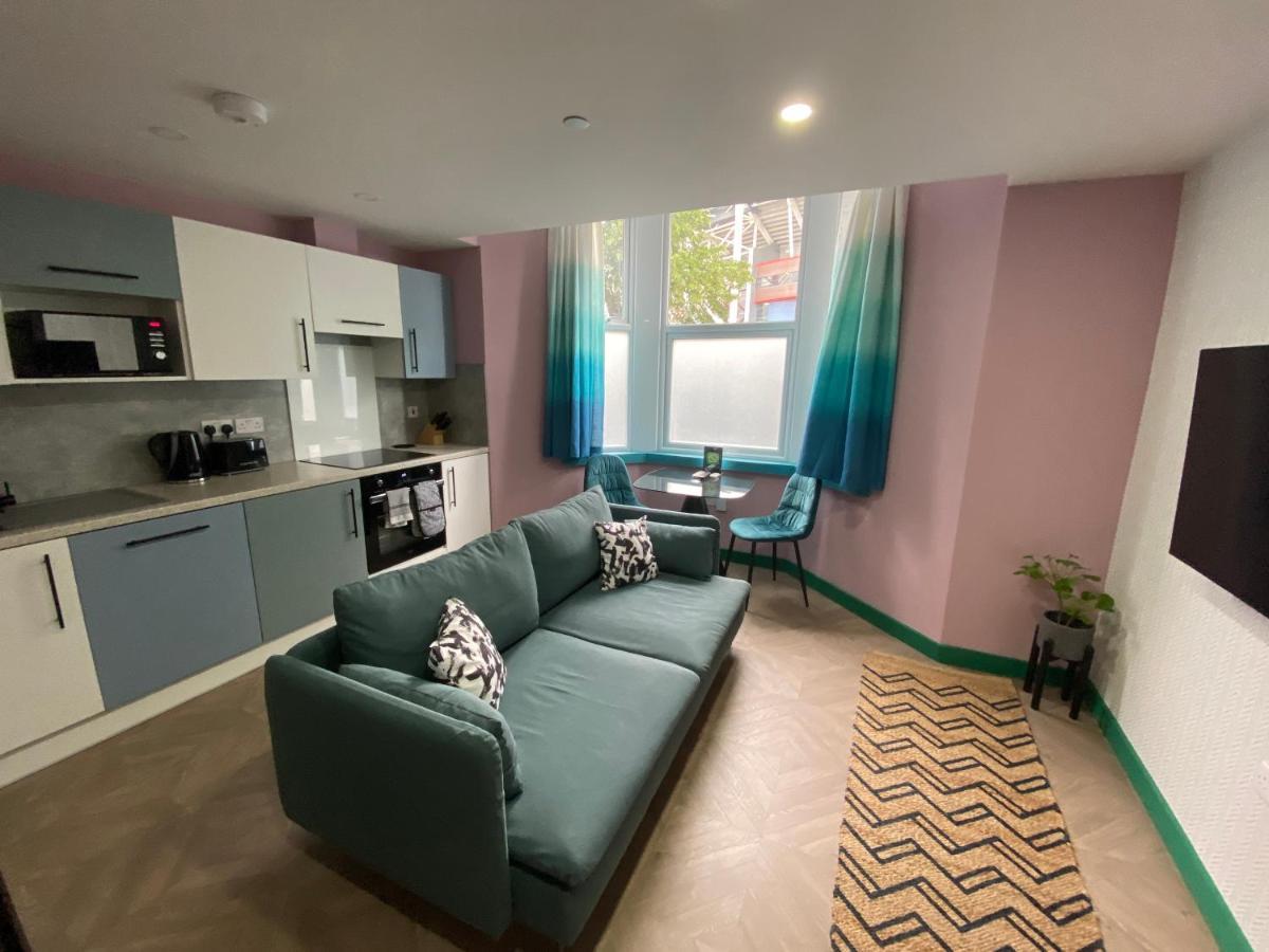 Aaron Wise - 51 Fitzhamon Apartments Cardiff Buitenkant foto