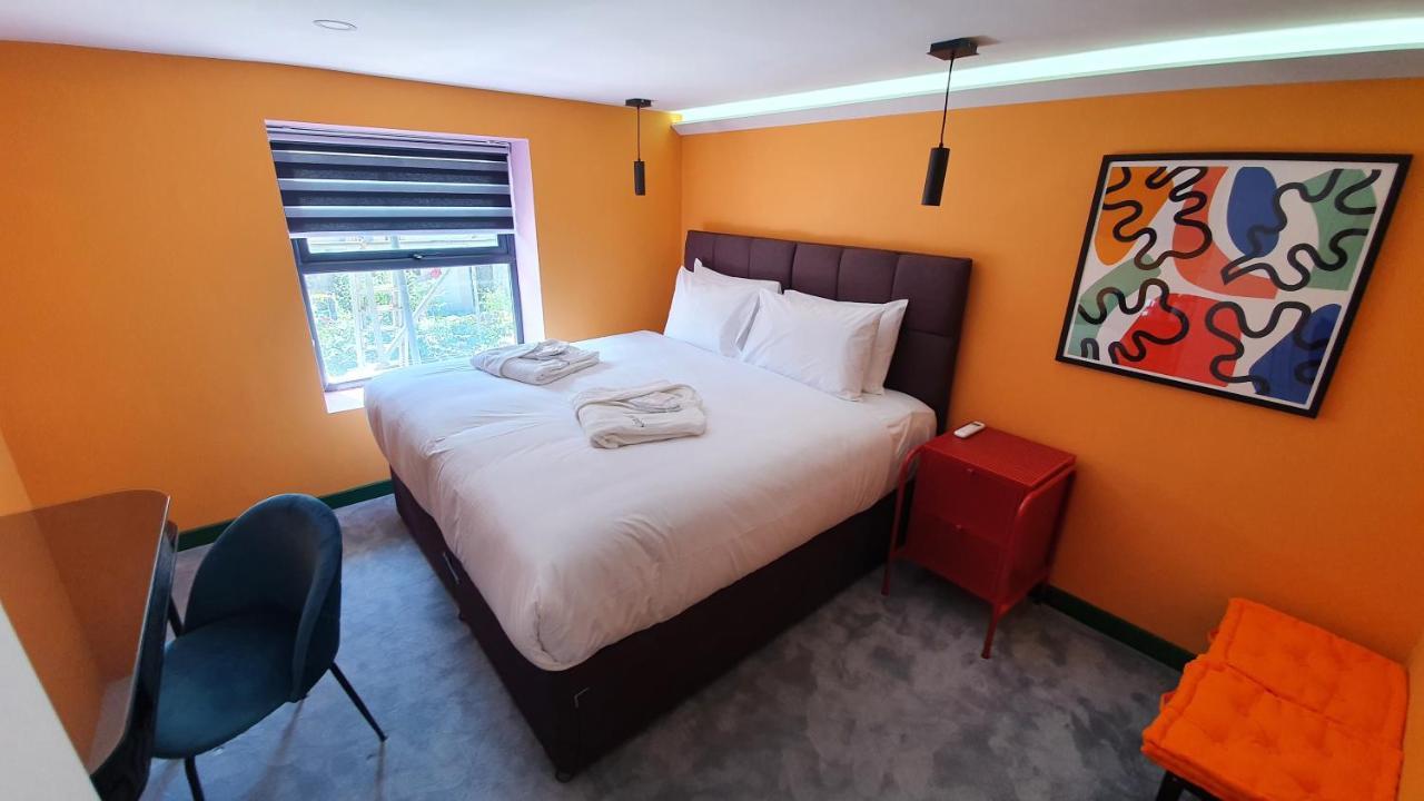 Aaron Wise - 51 Fitzhamon Apartments Cardiff Buitenkant foto